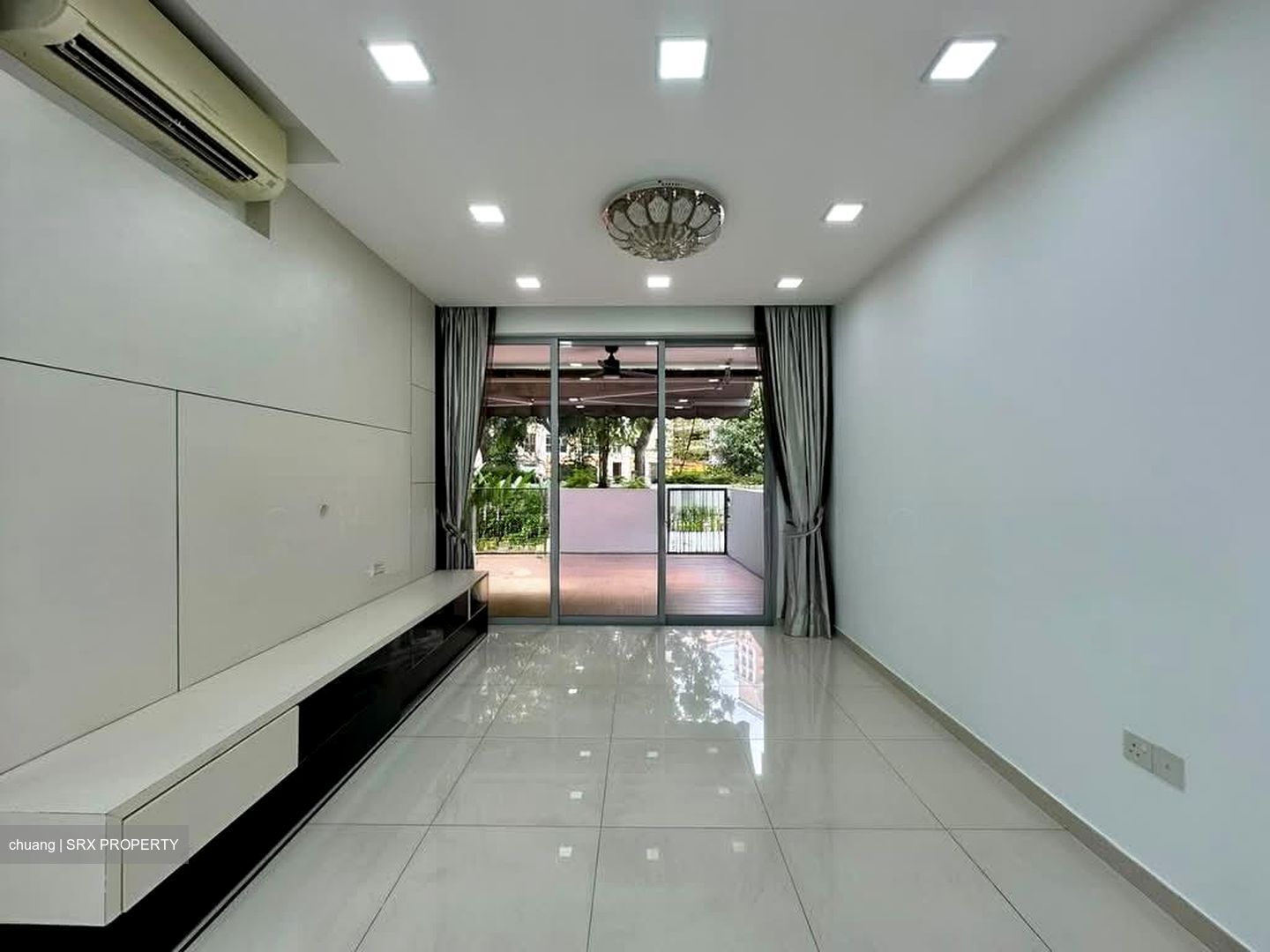 Prive (D19), Condominium #576815381